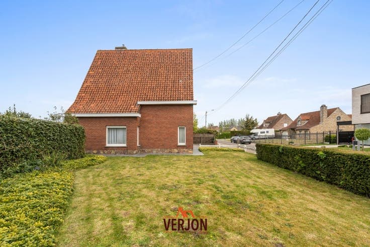 Ruime gezinswoning met 4 slaapkamers, grote garage en zon...
