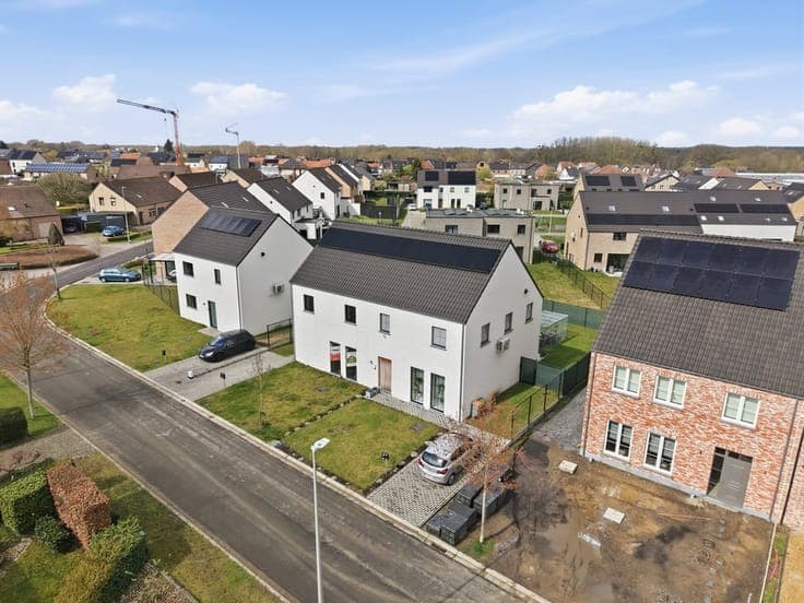 ENERGIEZUINIGE GEZINSWONING OP EEN RUSTIGE LOCATIE