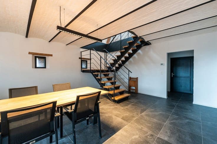 Braine-l'Alleud: Stunning 4-Bedroom, 3-Bathroom House