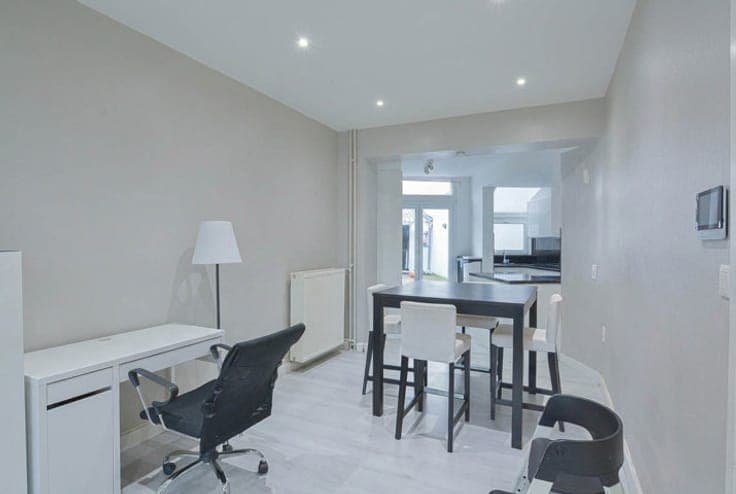 3 bedroom house // Koningslo