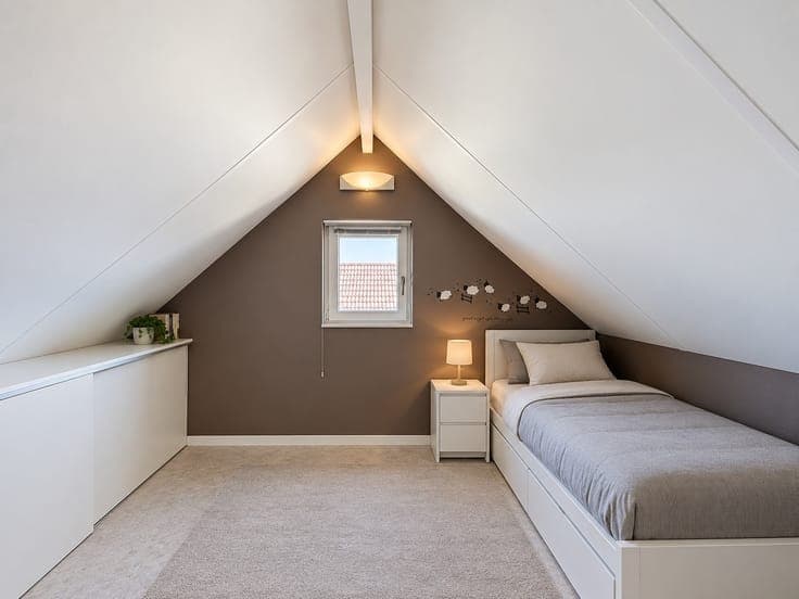 Instapklare vakantiewoning met zonnige tuin en parking.
