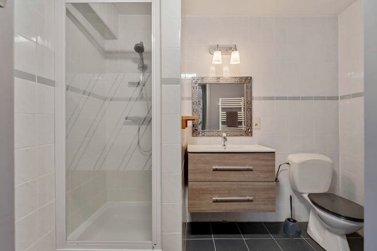 Goed gelegen woning met 4 slaapkamers, 2 badkamers, een g...