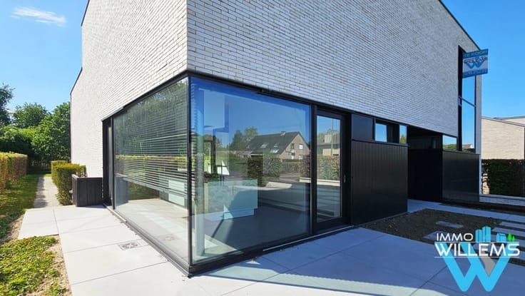 Villa in Blanden, quiet location, high-quality finishes.