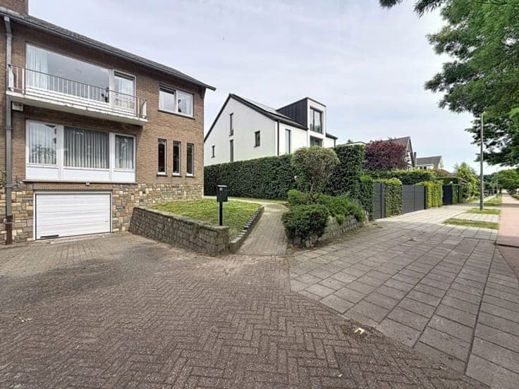 STERREBEEK - House with 3 bedrooms and garden +/- 160m²