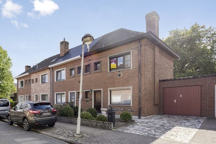 Leuke woning met 3 slaapkamers en ruime garage in Beveren