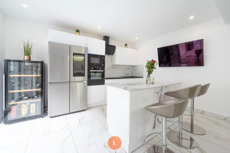 Instapklare burgerwoning met 5 slaapkamers en tuin in Menen