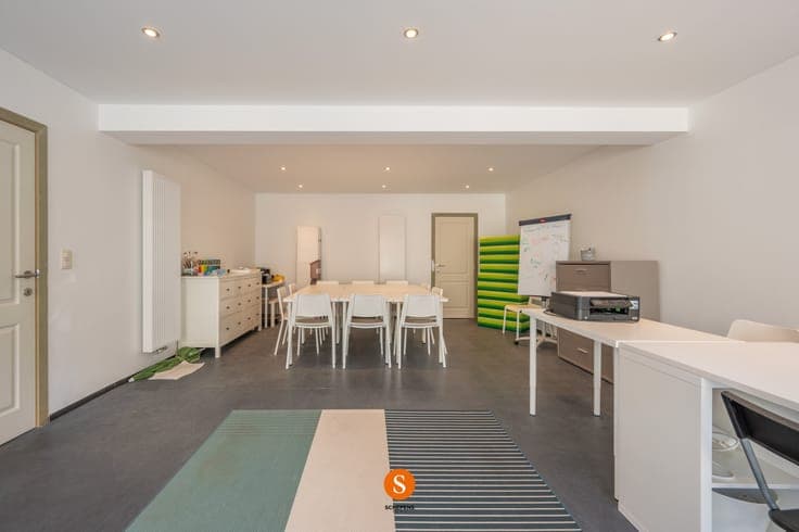 Instapklare woning met polyvalente ruimte, zonnige tuin e...