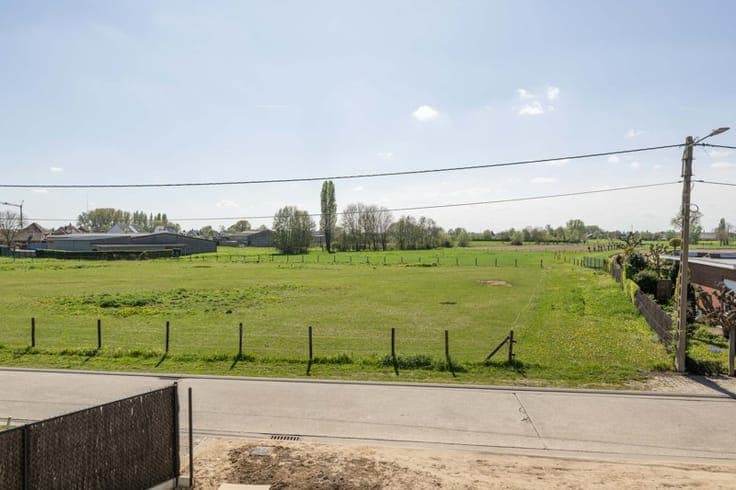 Prachtige nieuwbouwwoning met 3 slaapkamers TE KOOP in Si...