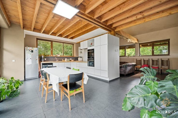 Unique family home – sustainable living in a green setting