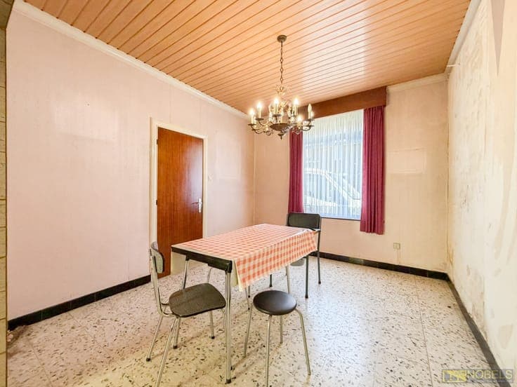 Te koop, Starterswoning met veel potentieel en gezellige ...