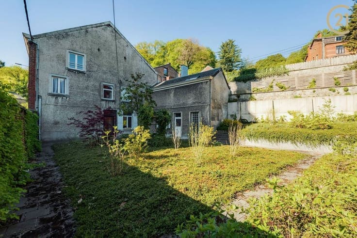 Volumes impressionnants et cachet préservé : plus de 500 m²