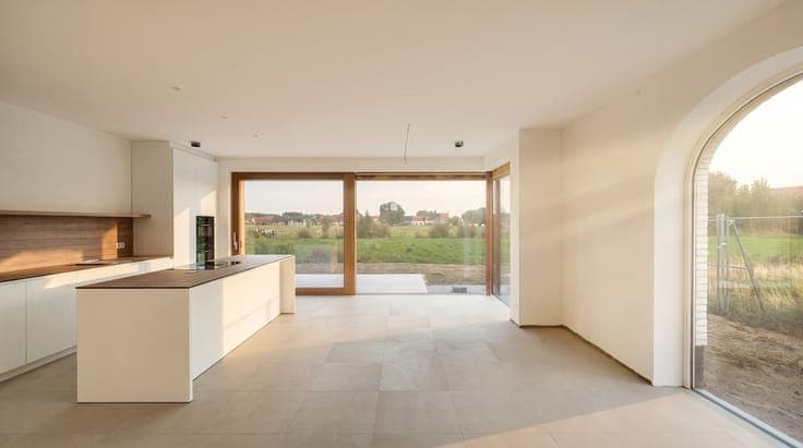 Prachtig afgewerkte nieuwbouwwoning met 4 slaapkamers, me...