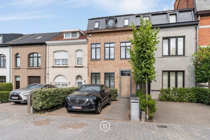 Recent Family Home Within the Ring