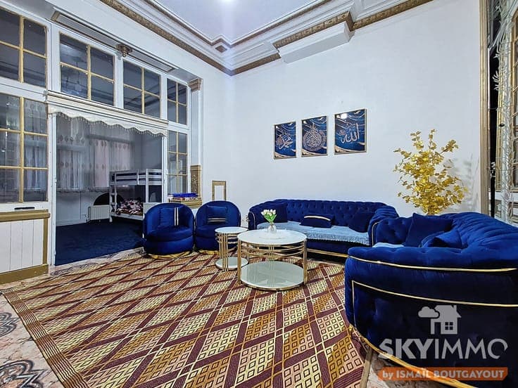 Master house – 3 units with potential for a 4th flat