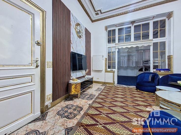Master house – 3 units with potential for a 4th flat