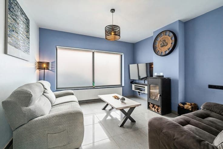 Move-in-ready home with 3/4, garage and garden