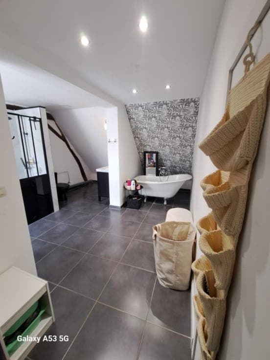 House in Quévy-le-Grand