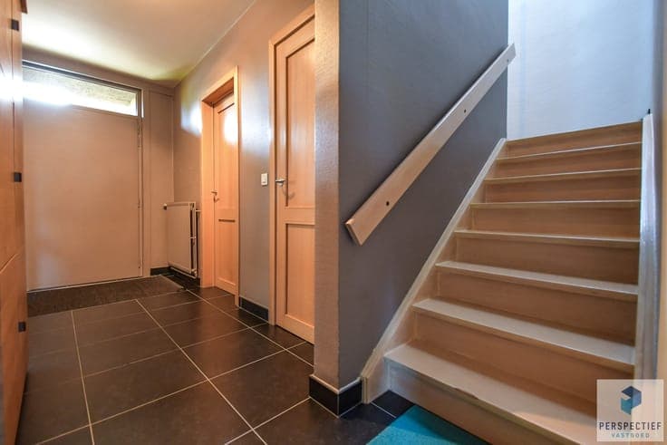 Ruime goed onderhouden woning met 3 slpk en tuin