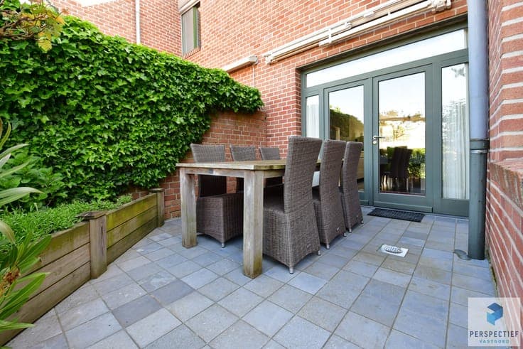 Ruime goed onderhouden woning met 3 slpk en tuin