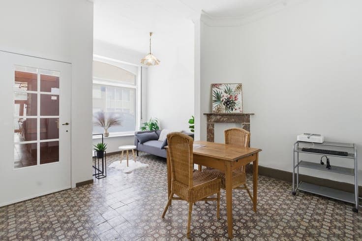 Karaktervolle stadswoning met 5 slaapkamers op toplocatie...