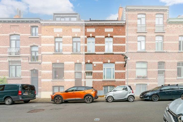 Charming Townhouse with Garden in Uccle