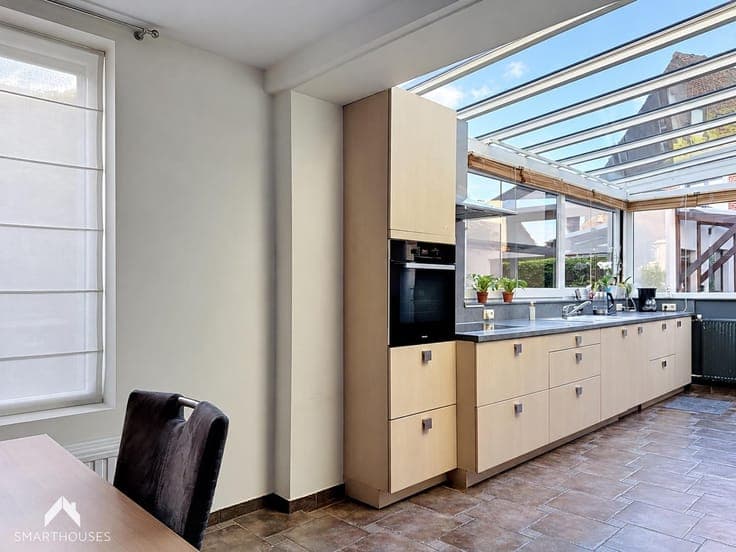 Energy-efficient family home with 4 beds, garage & garden