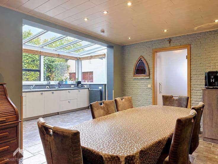 Energy-efficient family home with 4 beds, garage & garden