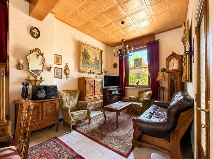 For sale, Perfectly maintained property with garden and g...
