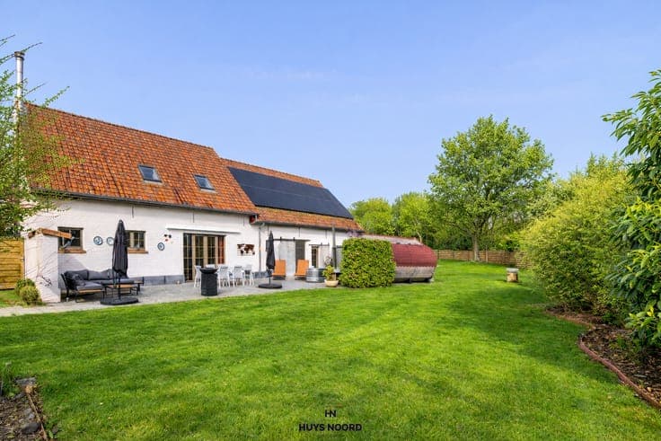 Renovated farmhouse in a rural setting near Damme and Knokke