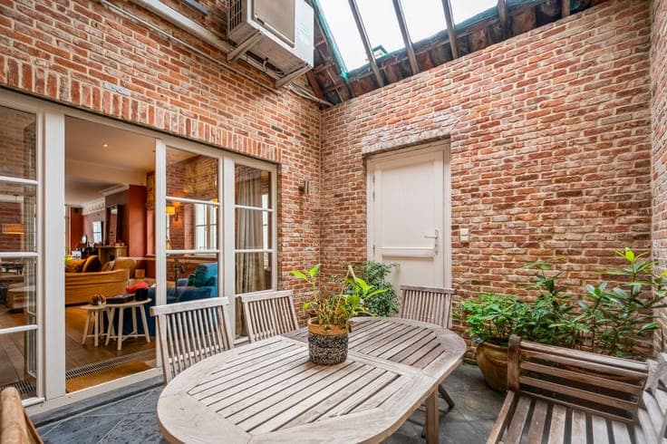 Charmante woning met 2 slaapkamers, 2 badkamers en een ru...