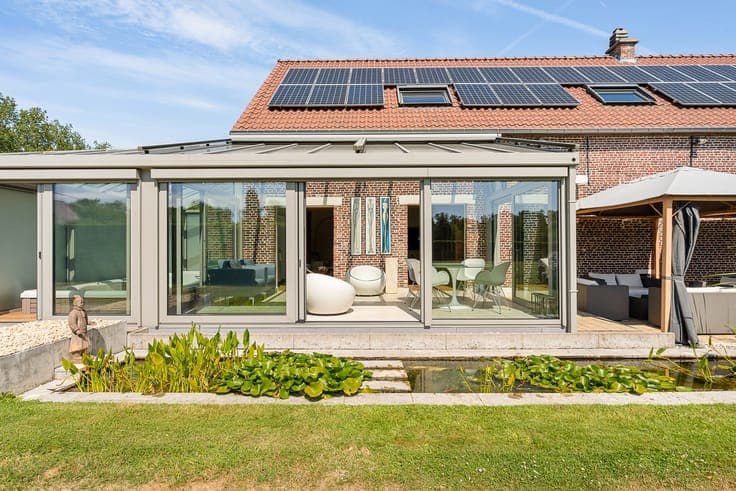 Authentic long-fronted farmhouse where heritage, luxury and