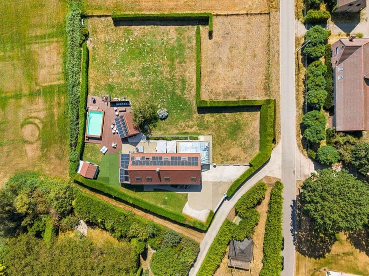 Authentic long-fronted farmhouse where heritage, luxury and