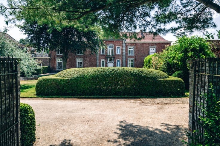 Magnificent mansion located in Hannut