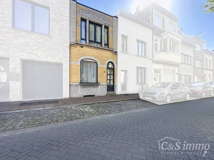 Charming family home with a garden near Rivierenhof
