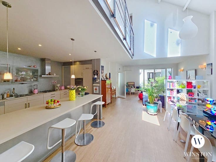 CHARMING 4-BEDROOM HOUSE + PRACTICE SPACE + GARDEN