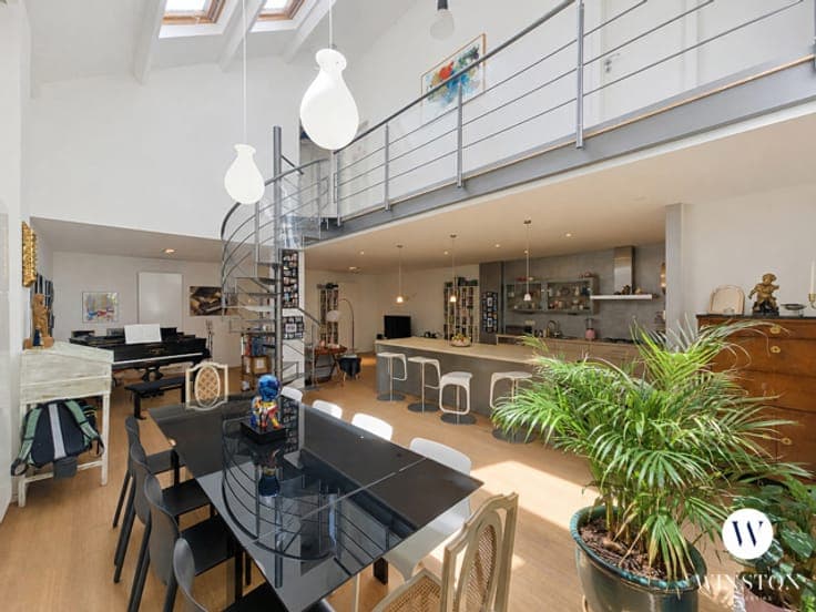 CHARMING 4-BEDROOM HOUSE + PRACTICE SPACE + GARDEN