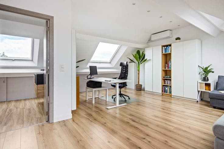 Move-in ready house with garden and prime location