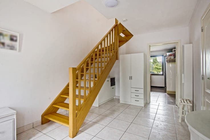 Move-in ready house with garden and prime location