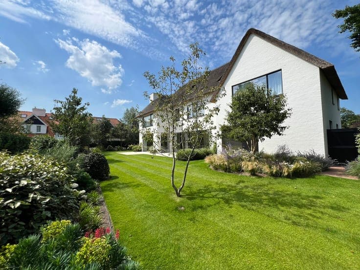 Exclusive new-build villa with six bedrooms in Knokke-Zoute