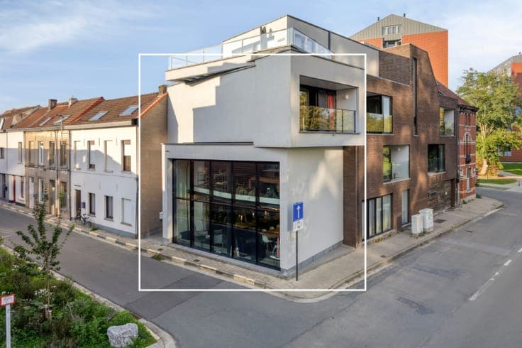 Moderne woning met kantoor en prachtig zicht op de Leie