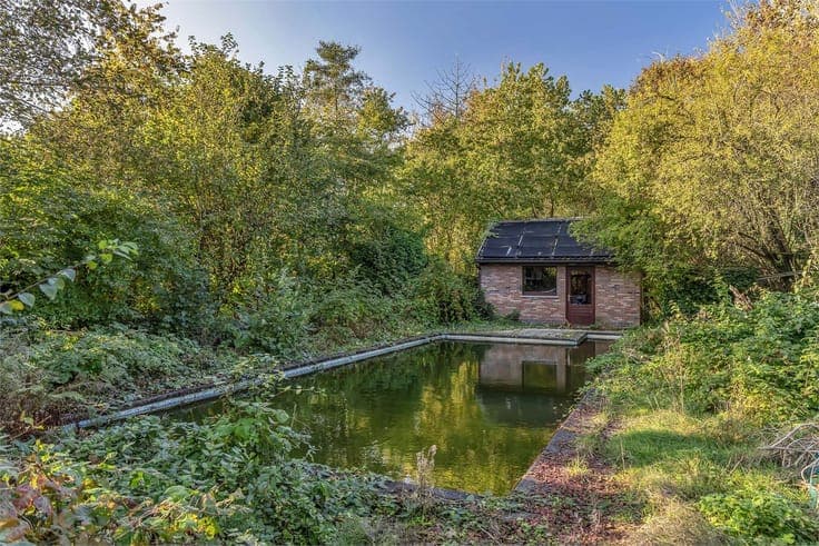 Villa nabij de golf op een perceel van 5.089 m2