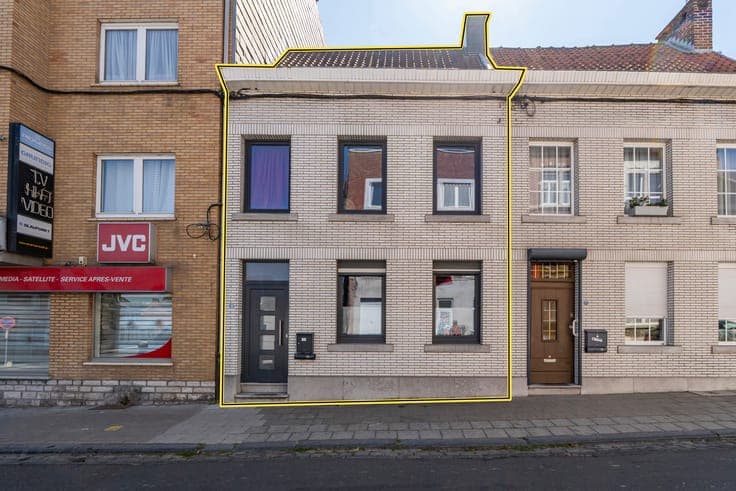 3-4 bedroom house in the center of Waremme