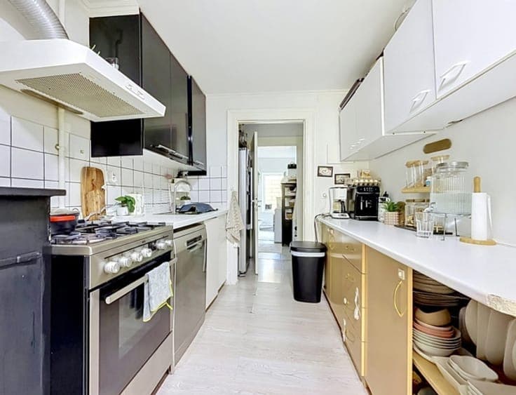Investment property with 4 units