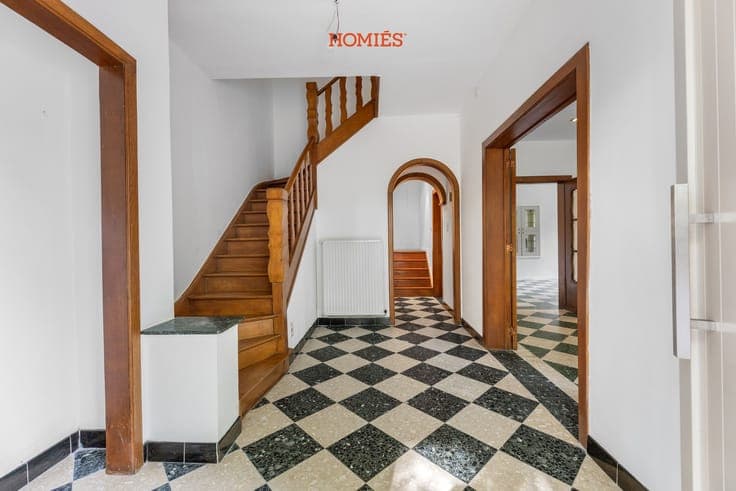 Karaktervolle gerenoveerde woning met 4 slaapkamers