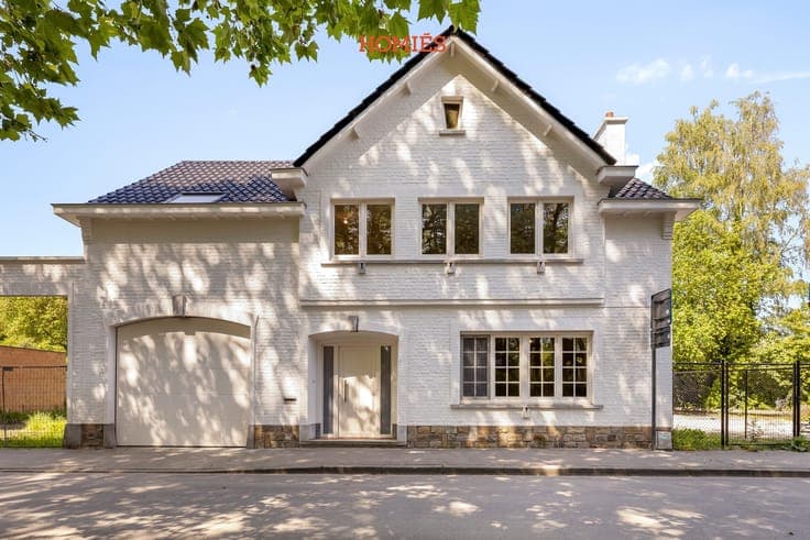 Karaktervolle gerenoveerde woning met 4 slaapkamers