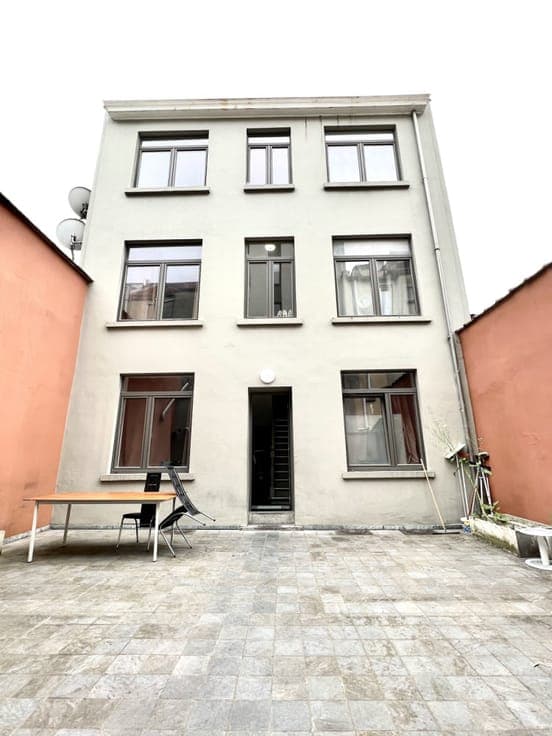 Rear building with 3 recognised units - Gare du Midi