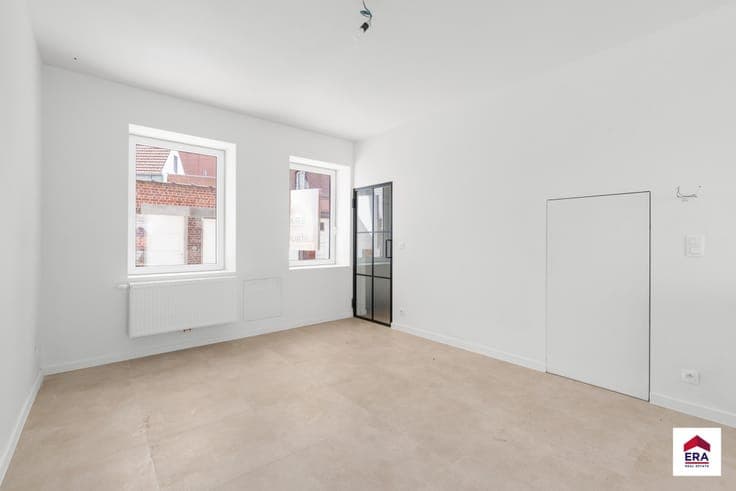 For sale: renovated house in Tielt centre