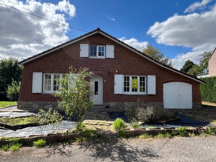 House in Noville-sur-Mehaigne