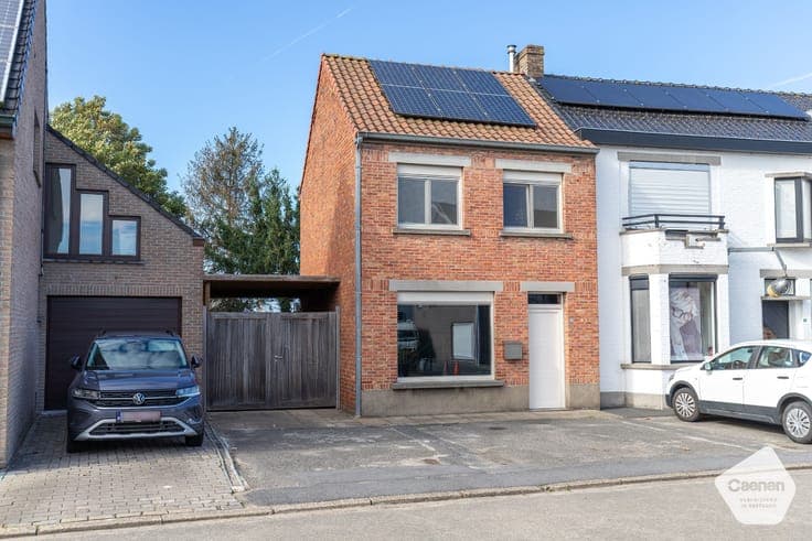 Instapklare half-open woning in het rustige en groene dor...