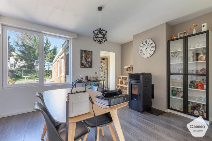 Instapklare half-open woning in het rustige en groene dor...